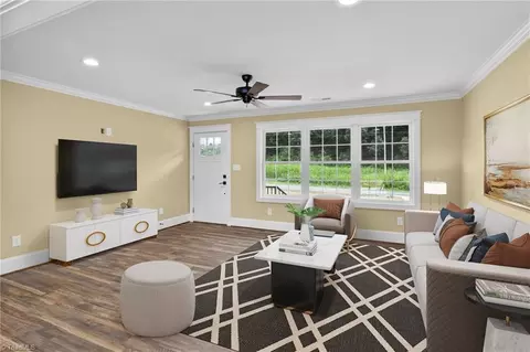 893 Chief Thomas Rd, Harmony, NC 28634 photo 6