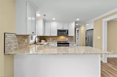 893 Chief Thomas Rd, Harmony, NC 28634 photo 9