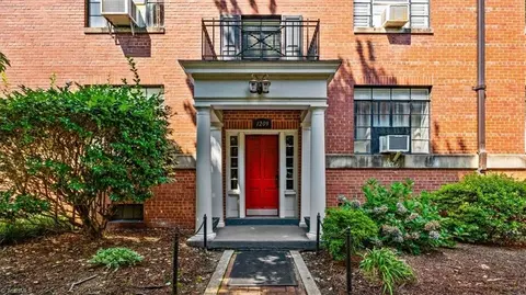 1209 Main St N #D, High Point, NC 27262