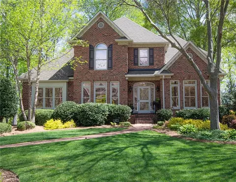 162 Hiddenbrooke Dr N, Advance, NC 27006