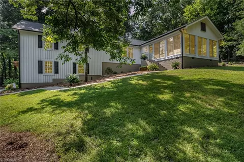 115 Mountain Ave, Randleman, NC 27317