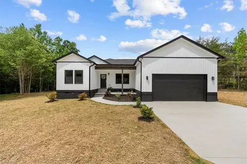 7126 Whitetail Dr, Julian, NC 27283