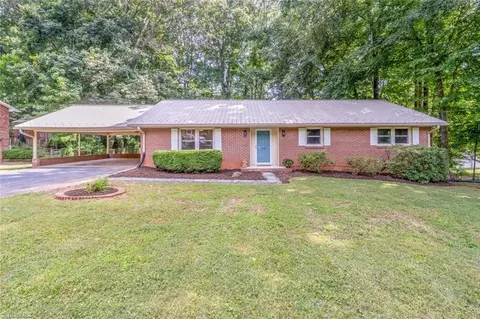5410 Alamo Dr, Winston Salem, NC 27104