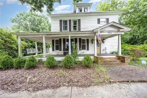 334 Swannanoa Ave E, Liberty, NC 27298