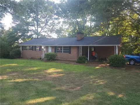 1514 Teague Ln, Kernersville, NC 27284
