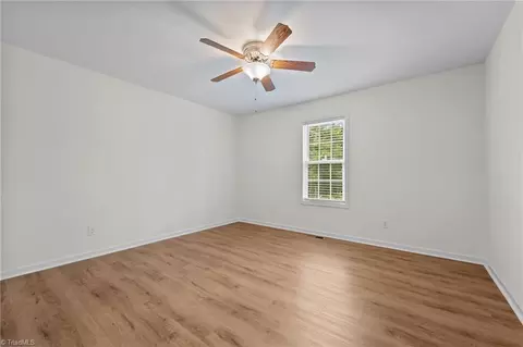 Bedroom - 5062 Jordan Valley Rd, Trinity, NC 27370 photo 3 of 4