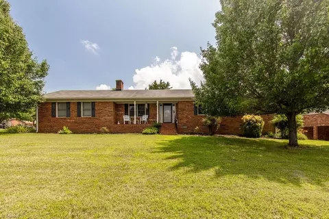 101 Blair Dr, Archdale, NC 27263