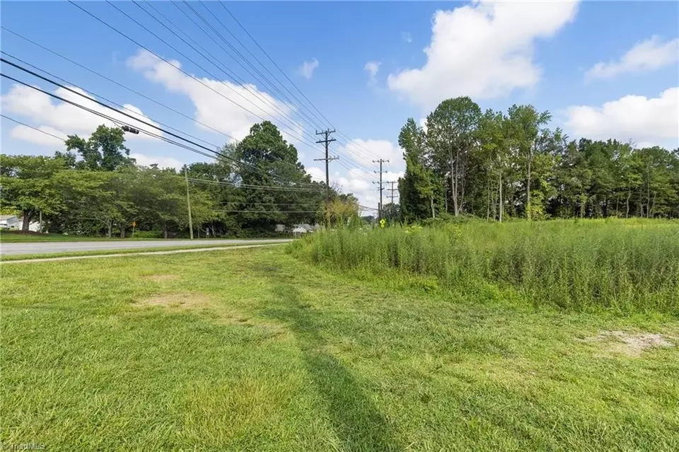  1209 1217 Woodbriar Ave, Greensboro, NC 27405 photo 2