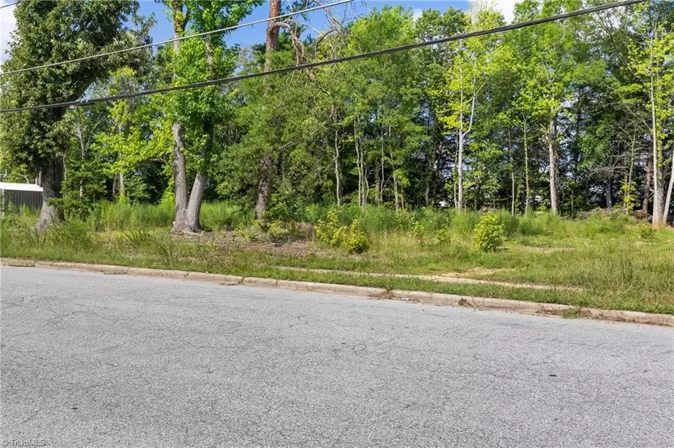  1209 1217 Woodbriar Ave, Greensboro, NC 27405 photo 5