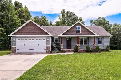 339 Price St, Stoneville, NC 27048