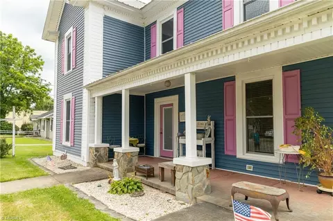 Exterior - 216 Main St E, Pilot Mountain, NC 27041 photo 2 of 3