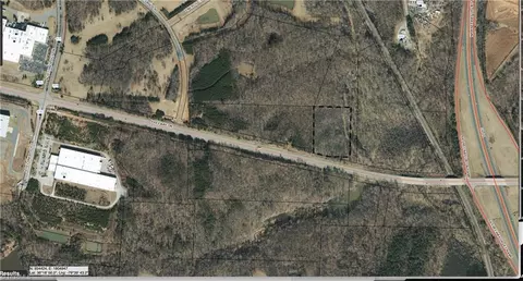 5 Ac Freeway Dr, Reidsville, NC 27320