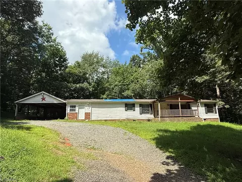 2660 Shiloh Dr, Winston Salem, NC 27106
