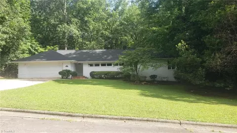 113 Trafalgar Dr, Lexington, NC 27292