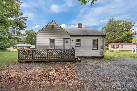 2873 Hope Church Rd, Winston Salem, NC 27127