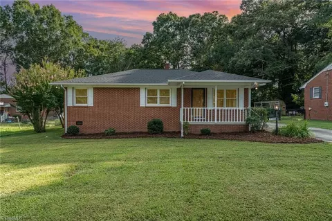 4778 Huntingwood Rd, Ramseur, NC 27316