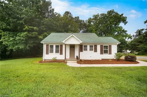 3803 W Center Street Ext, Lexington, NC 27295