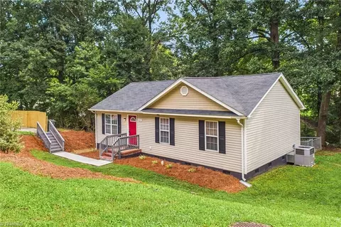4614 Southern Webbing Mill Rd, Greensboro, NC 27405