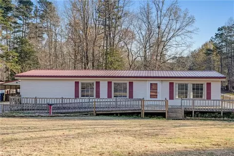 3375 Old Julian Rd, Whitsett, NC 27377
