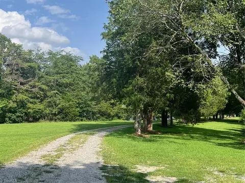 3433 Rolling Rd, High Point, NC 27265 photo 10