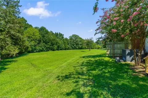 3433 Rolling Rd, High Point, NC 27265 photo 28
