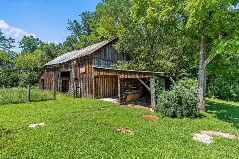 3433 Rolling Rd, High Point, NC 27265 photo 24