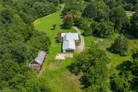 3433 Rolling Rd, High Point, NC 27265 photo 32