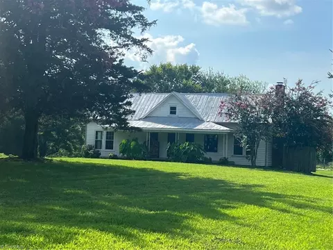 3433 Rolling Rd, High Point, NC 27265 photo 3