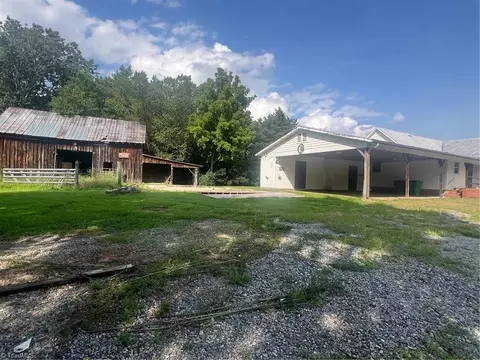 3433 Rolling Rd, High Point, NC 27265 photo 5
