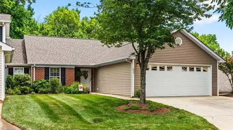 644 Huntingdon St, Elon, NC 27244