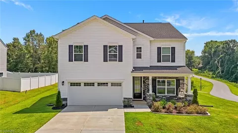 4548 Armentrout Ct, Walkertown, NC 27051