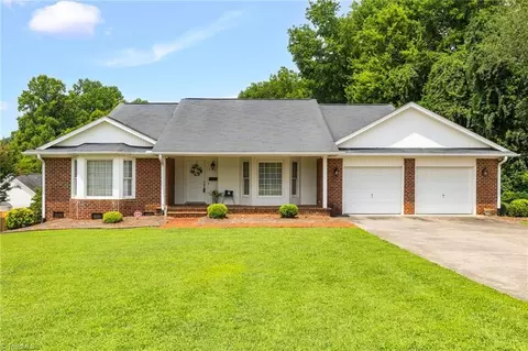 254 Peace Haven Rd, Winston Salem, NC 27104