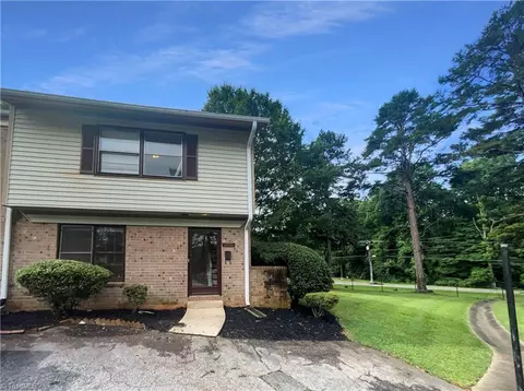 2723 Reynolds Park Rd, Winston Salem, NC 27107