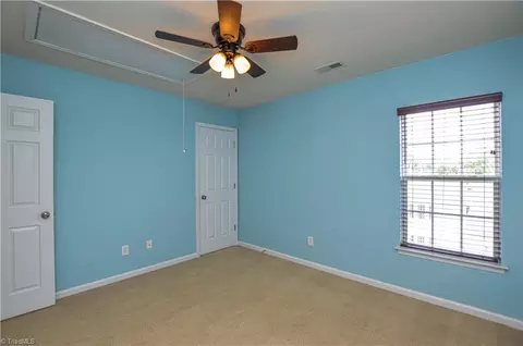 Bedroom - 6410 Hedgewood Ln, High Point, NC 27265 photo 4 of 8
