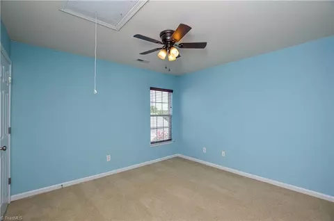 Bedroom - 6410 Hedgewood Ln, High Point, NC 27265 photo 3 of 8