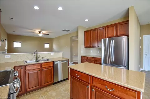 Kitchen - 6410 Hedgewood Ln, High Point, NC 27265 photo 3 of 4