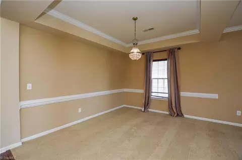 Living - 6410 Hedgewood Ln, High Point, NC 27265 photo 4 of 9
