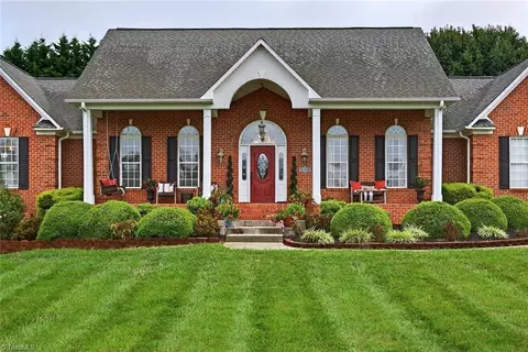 6902 Bridlewood Dr, Trinity, NC 27370 photo 13