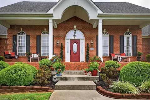 6902 Bridlewood Dr, Trinity, NC 27370 photo 14