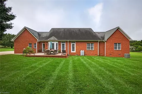 6902 Bridlewood Dr, Trinity, NC 27370 photo 40