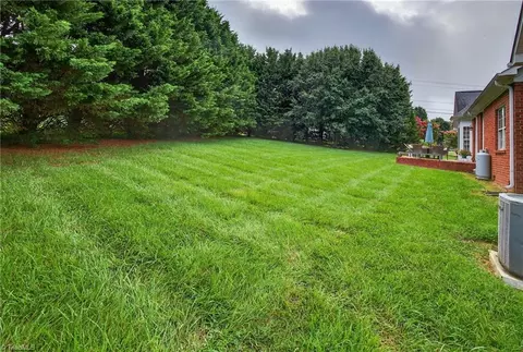 6902 Bridlewood Dr, Trinity, NC 27370 photo 44