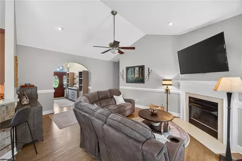 6902 Bridlewood Dr, Trinity, NC 27370 photo 7