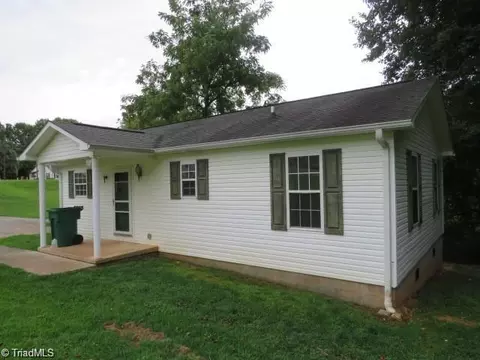 103 Shaw St, Jonesville, NC 28642
