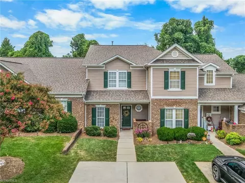 5765 Fox Ridge Ln, Winston Salem, NC 27104
