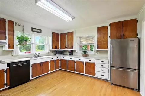 Kitchen - 668 Williams Rd, Advance, NC 27006 photo 3 of 3