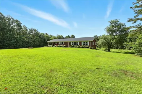 Exterior - 668 Williams Rd, Advance, NC 27006 photo 3 of 7