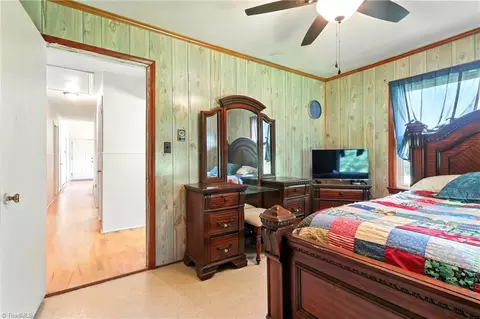 Bedroom - 668 Williams Rd, Advance, NC 27006 photo 2 of 5
