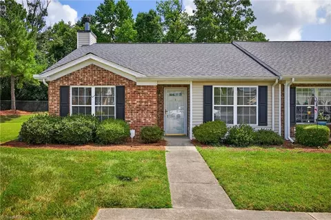 301 Chesapeake Ln, Archdale, NC 27263