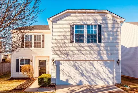 4148 Salem Springs Ct, Winston Salem, NC 27107