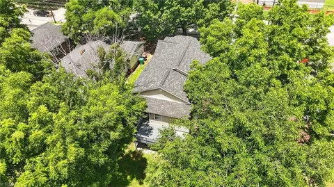 View/Area - 509 Chestnut Dr, High Point, NC 27262 photo 5 of 6